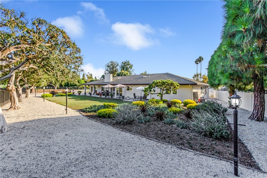 3020 Capri Lane Costa Mesa, CA 92626 - Photo 29 of 35