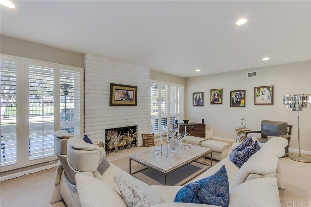 3020 Capri Lane Costa Mesa, CA 92626 - Photo 5 of 35