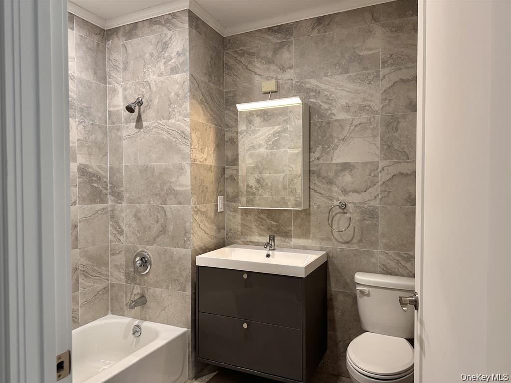 362 West Merrick Road, Unit 105 Valley Stream, NY 11580 - Photo 4 of 7 Gallery Image 4