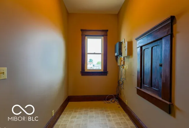 $239,950 | 703 North Ewing Street, Seymour, IN 47274