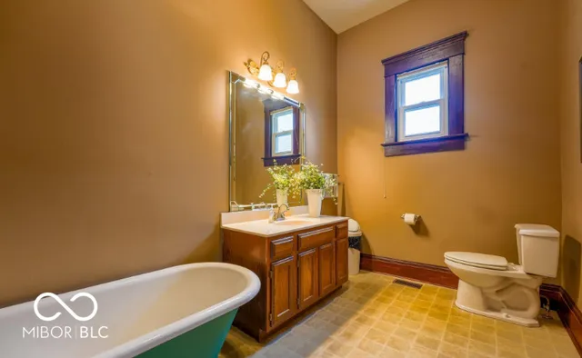 $239,950 | 703 North Ewing Street, Seymour, IN 47274