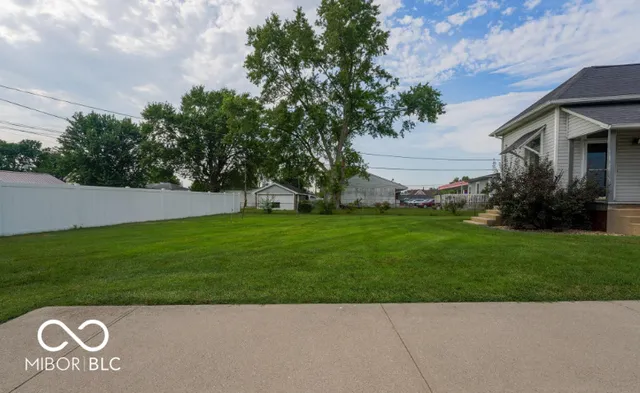 $239,950 | 703 North Ewing Street, Seymour, IN 47274