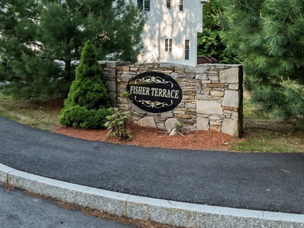 90 Fisher Road, Unit 6 Holden, MA 01520 - Photo 3 of 36 Gallery Image 3