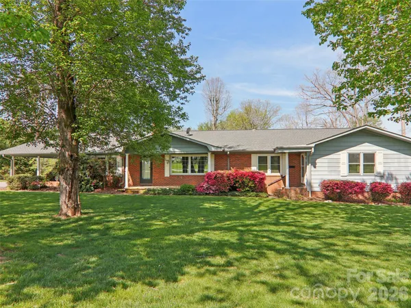 $695,000 | 927 Ladson Road, Mills River, NC 28759