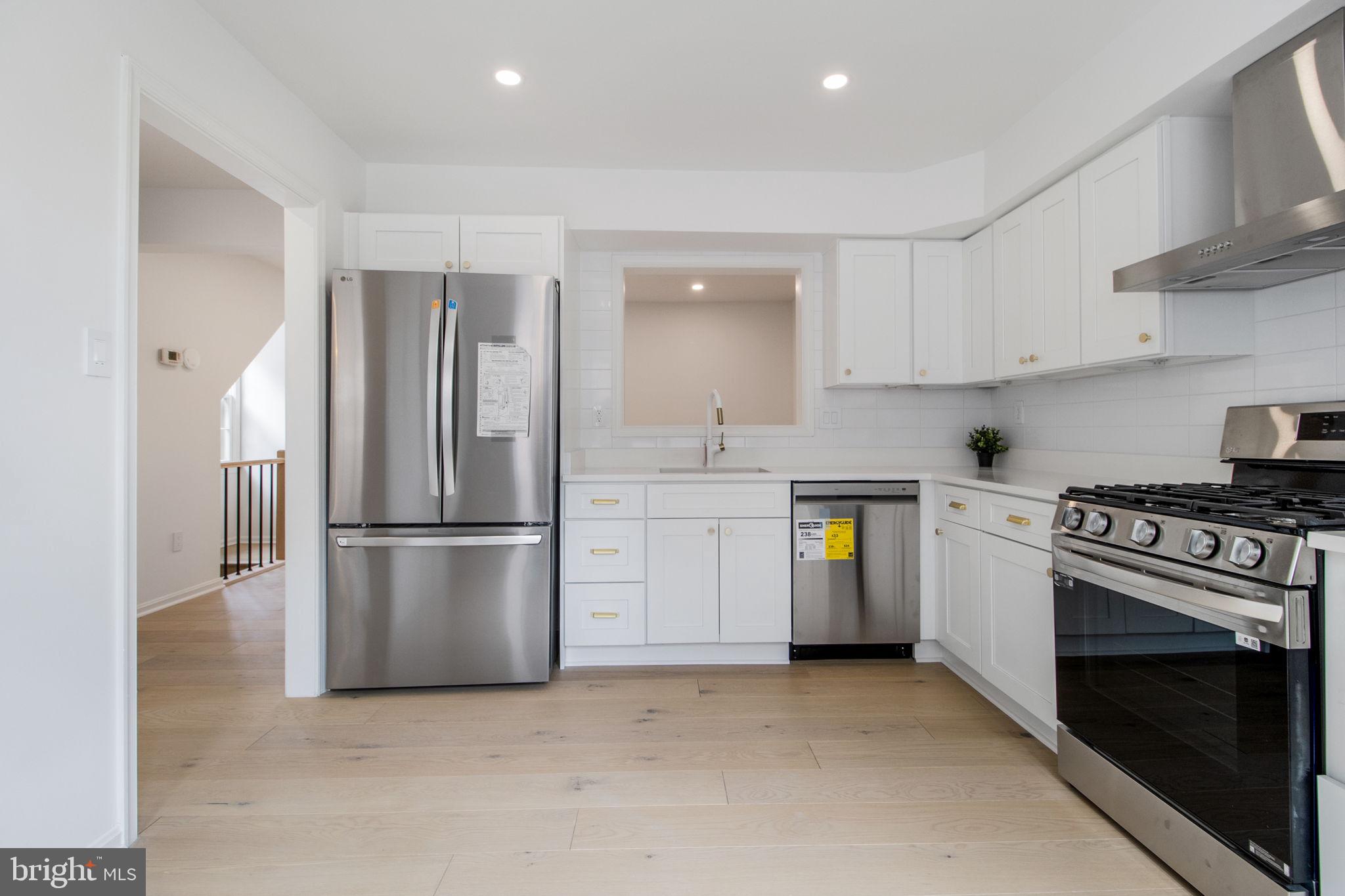 9049 Ottawa Place Silver Spring, MD 20910 - Photo 12 of 89 Gallery Image 12