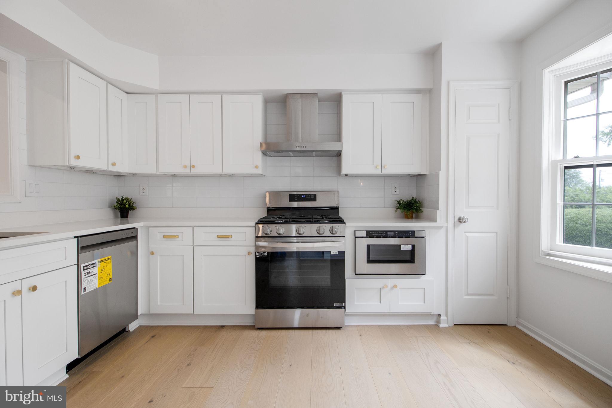 9049 Ottawa Place Silver Spring, MD 20910 - Photo 16 of 89 Gallery Image 16