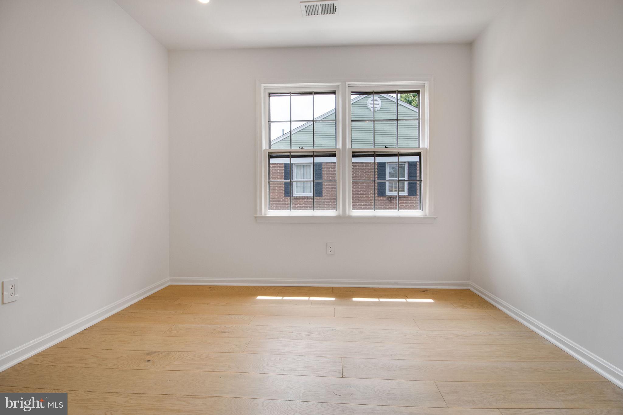 9049 Ottawa Place Silver Spring, MD 20910 - Photo 31 of 89 Gallery Image 31