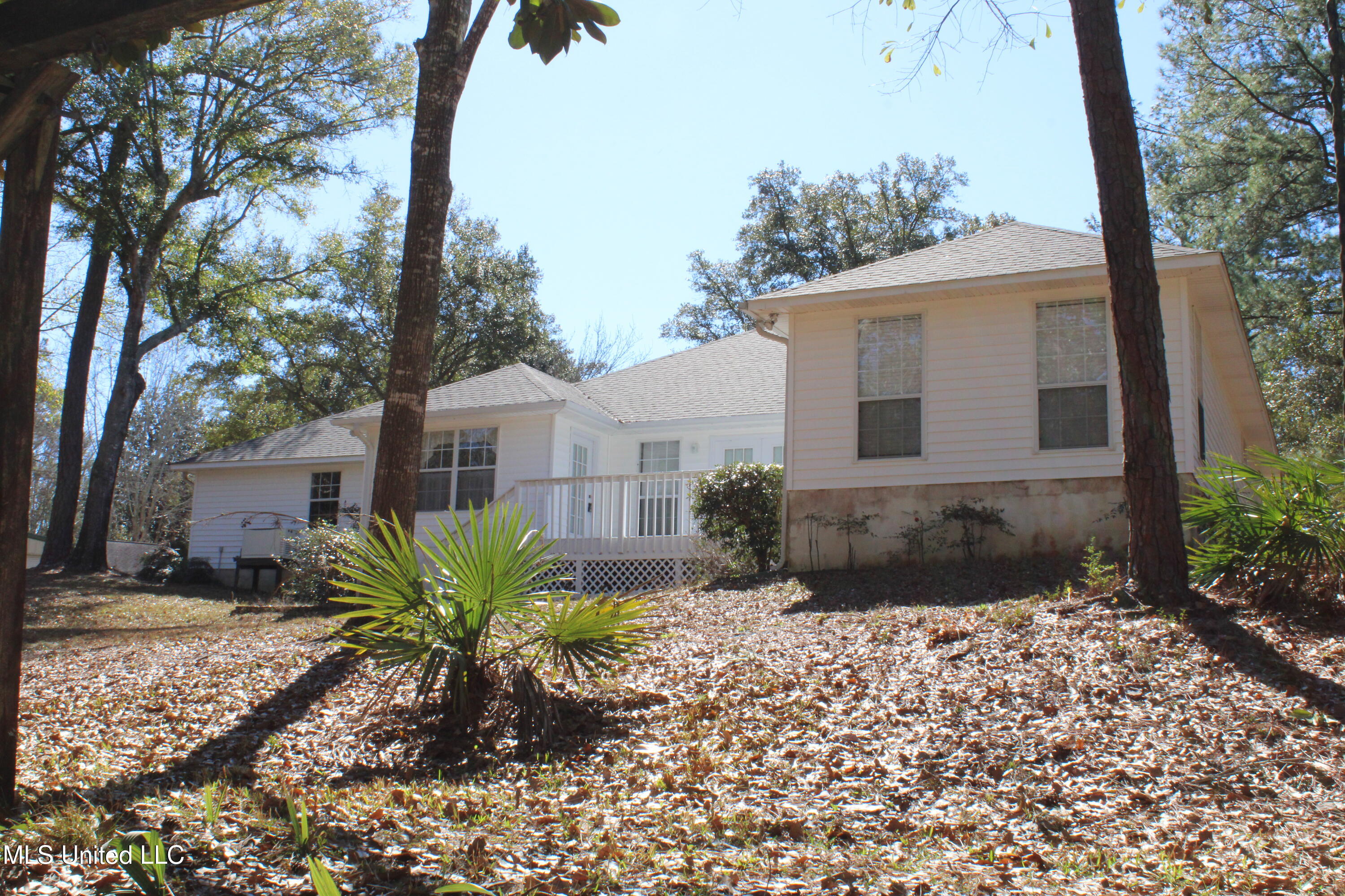 9300 Ridgeview Drive Ocean Springs, MS 39564 - Photo 12 of 54 IMG_6893