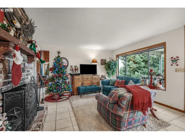 $675,000 | 4644 Glen Echo Way, Central Point, OR 97502