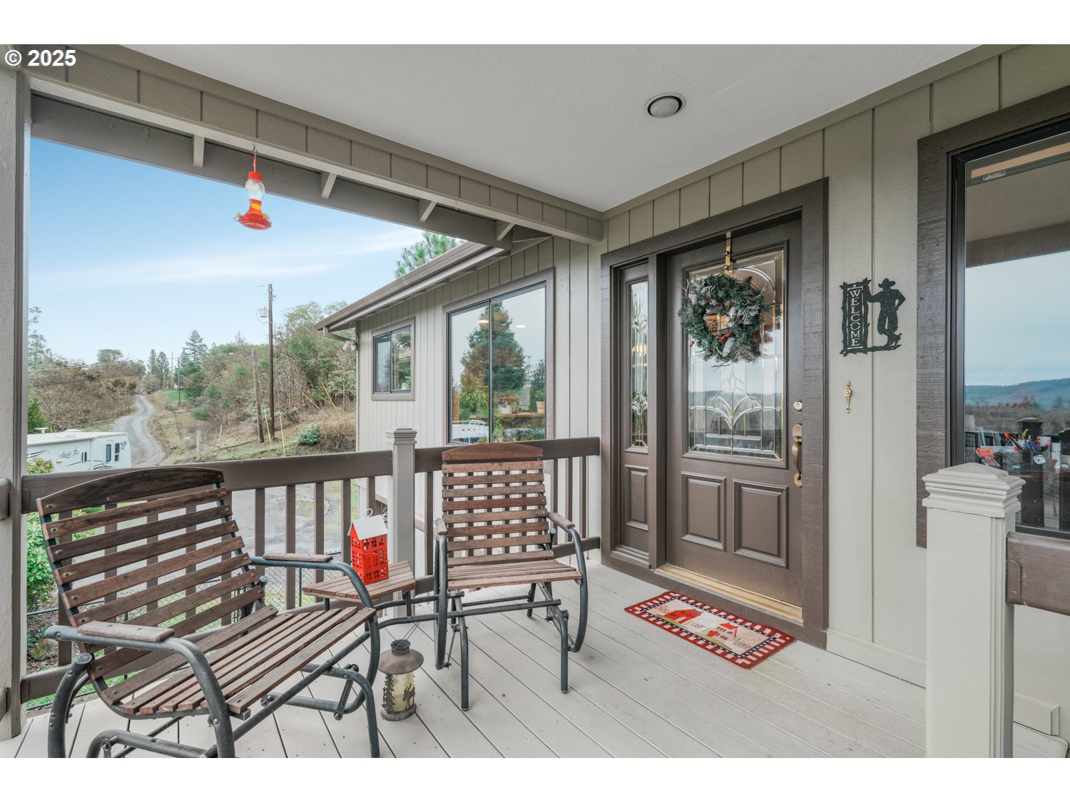 4644 Glen Echo Way Central Point, OR 97502 - Photo 28 of 42 a view of outdoor space with seating area