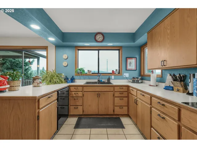 $675,000 | 4644 Glen Echo Way, Central Point, OR 97502