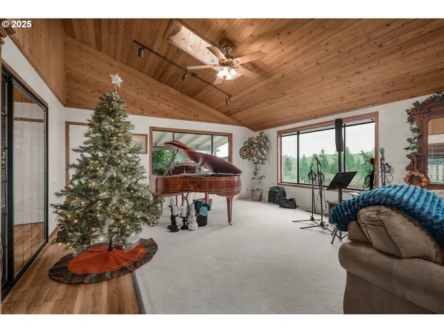 $675,000 | 4644 Glen Echo Way, Central Point, OR 97502