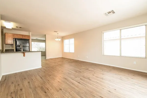 $2,175 | 8706 East Capri Avenue, Mesa, AZ 85208