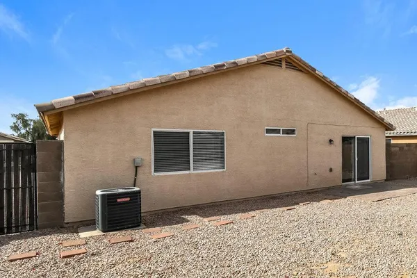 $2,175 | 8706 East Capri Avenue, Mesa, AZ 85208