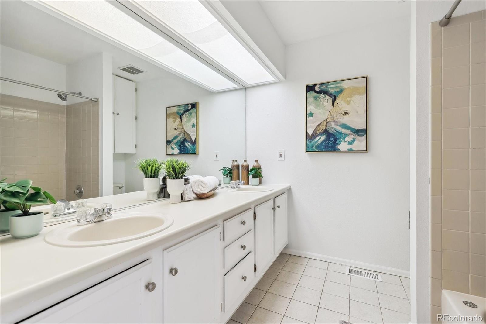 8510 Union Circle Arvada, CO 80005 - Photo 15 of 29