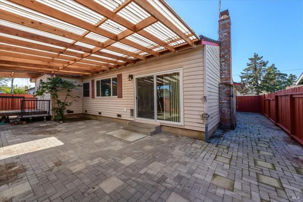 $665,000 | 2430 Yajome Street, Napa, CA 94558