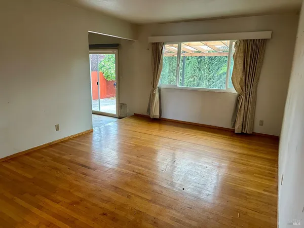 $665,000 | 2430 Yajome Street, Napa, CA 94558