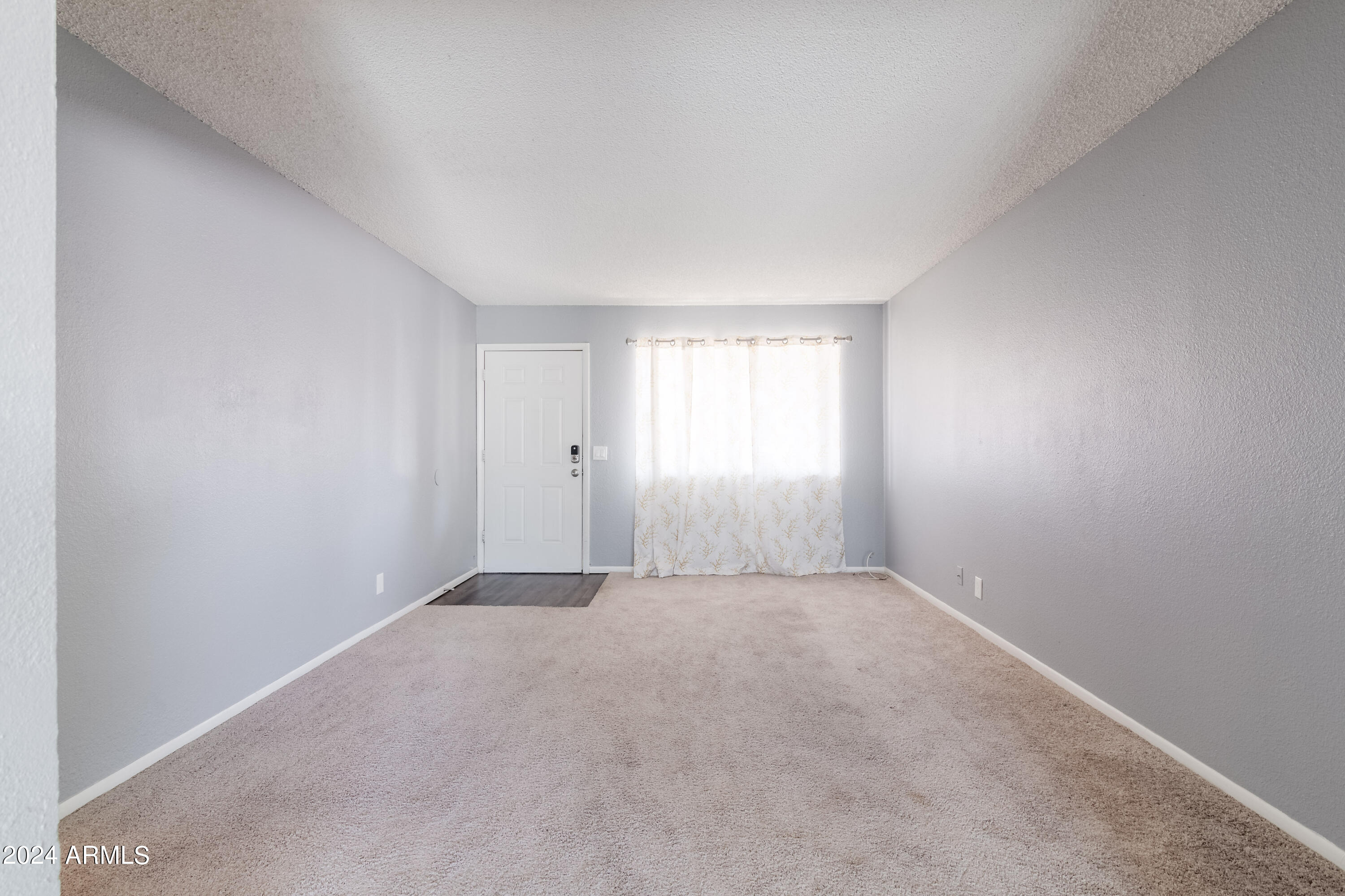 4636 East Apollo Road Phoenix, AZ 85042 - Photo 3 of 24 Apollo Rd (6).jpg-FULL