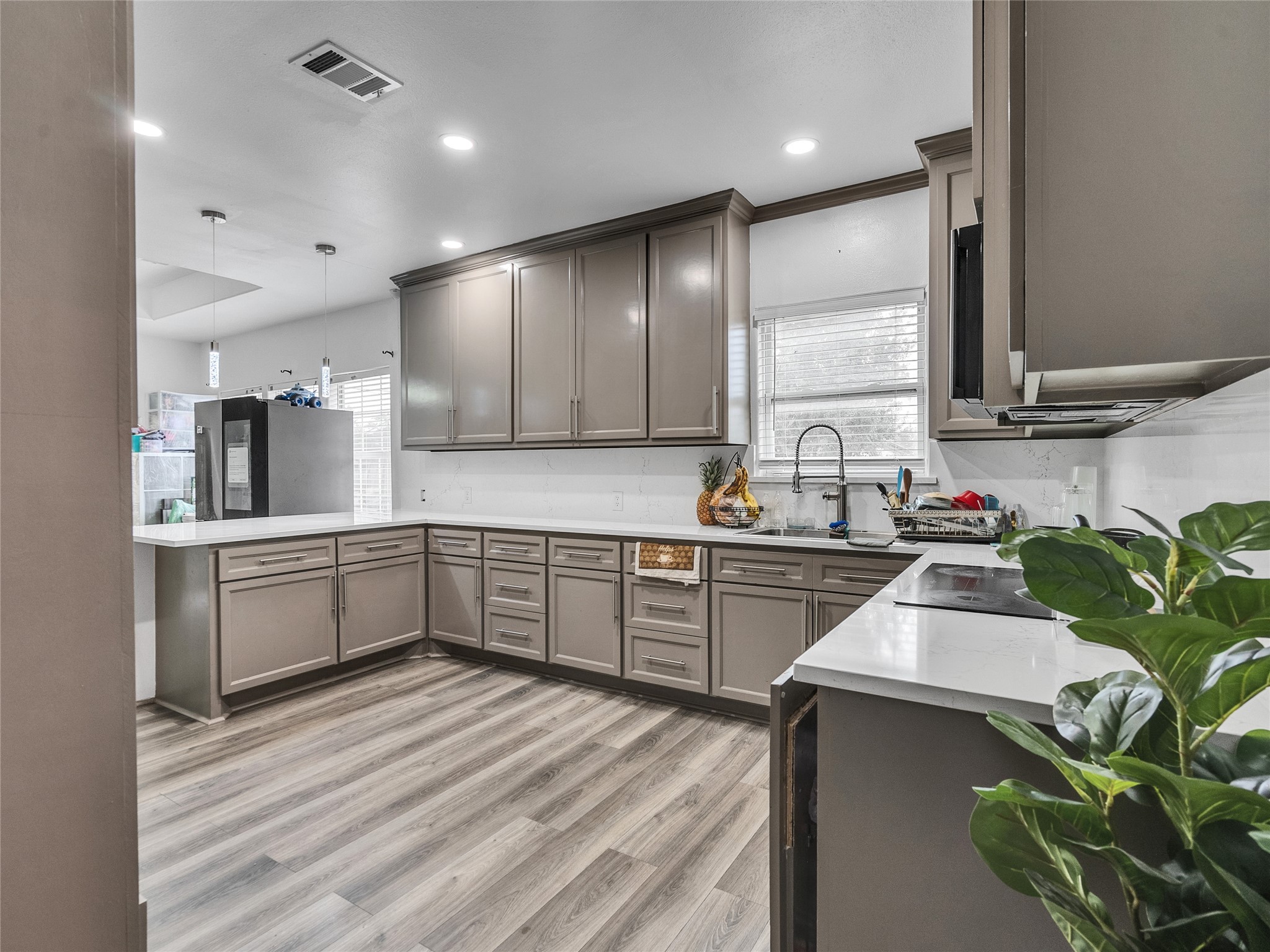 4917 Tronewood Street Houston, TX 77016 - Photo 16 of 24