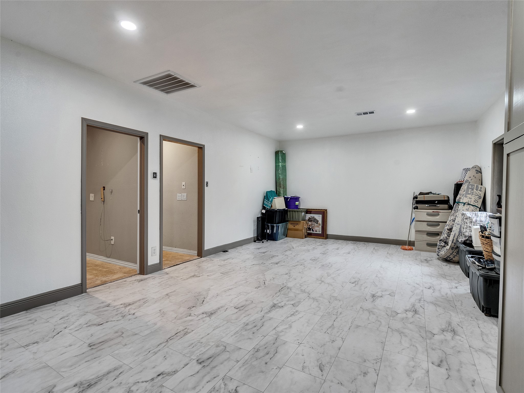 4917 Tronewood Street Houston, TX 77016 - Photo 8 of 24