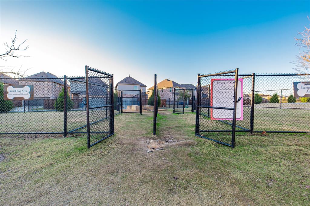 8059 Copper Way Dallas, TX 75252 - Photo 29 of 35