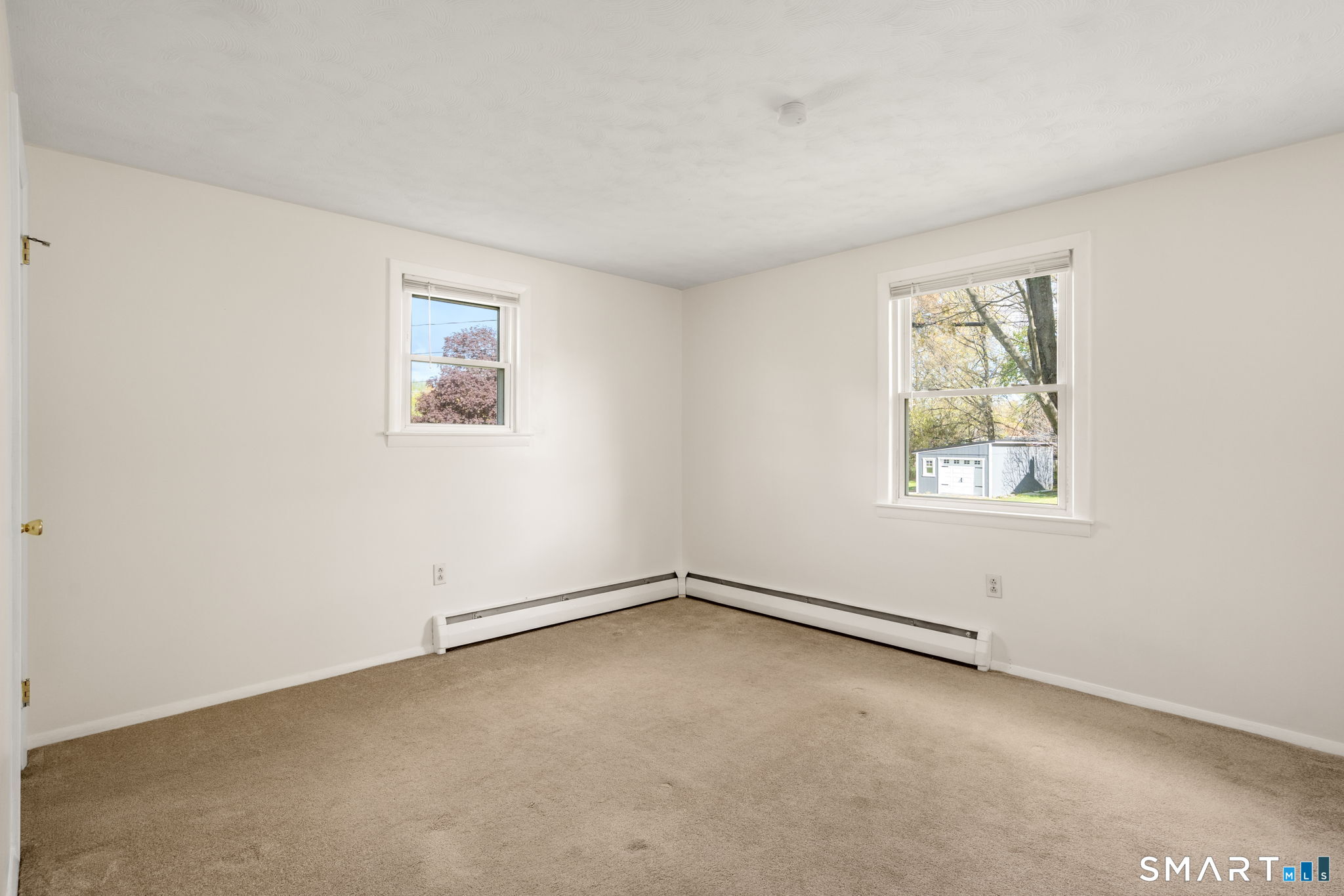 6 Roberts Road Enfield, CT 06082 - Photo 13 of 29