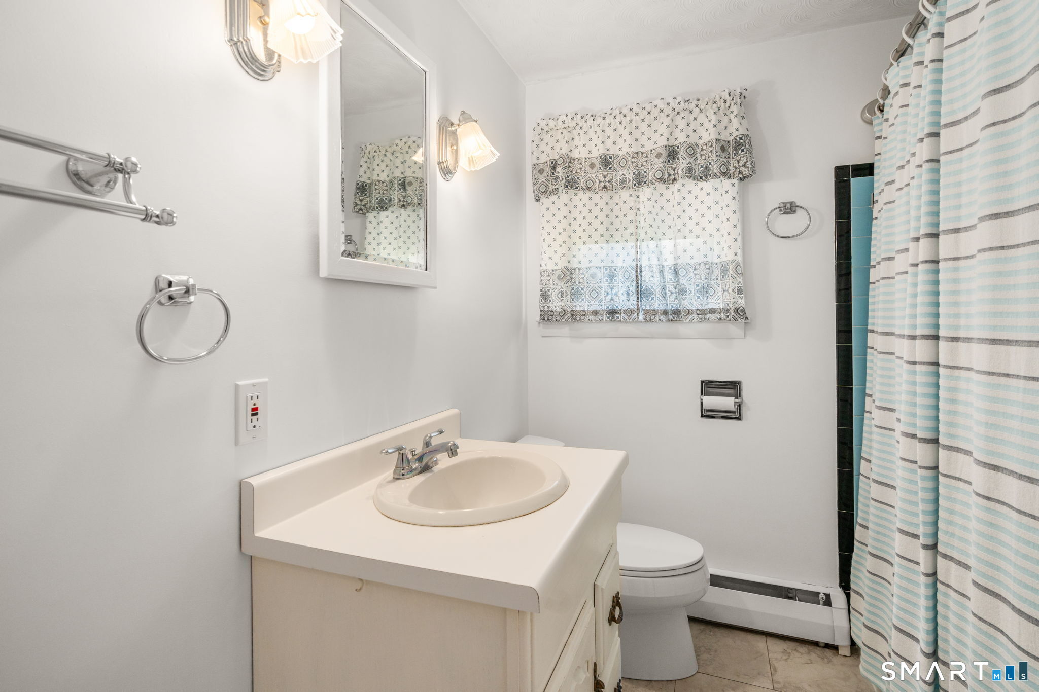 6 Roberts Road Enfield, CT 06082 - Photo 14 of 29