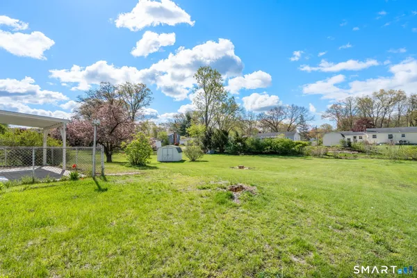 $309,500 | 6 Roberts Road, Enfield, CT 06082