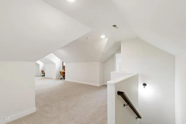 a view of a livingroom with an entryway