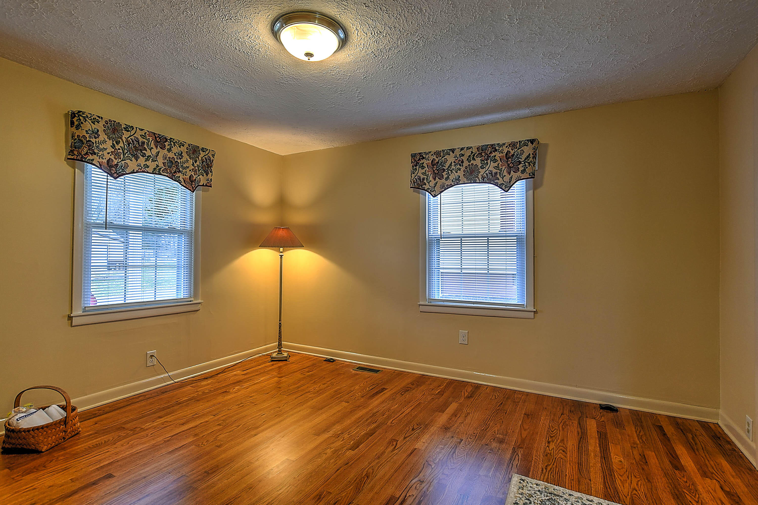 100 Reed Road Bristol, TN 37620 - Photo 10 of 41 Reed-11