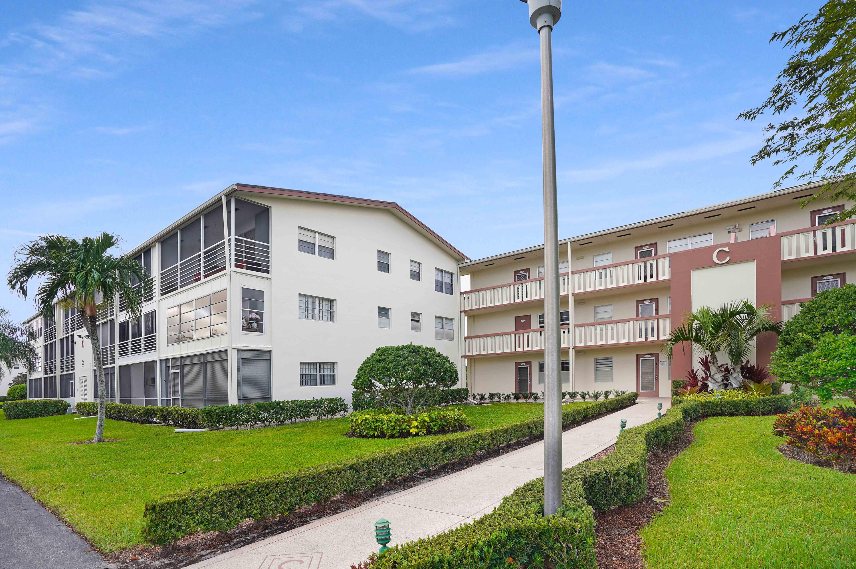 117 Preston F Boca Raton, FL 33434 - Photo 14 of 30 Exterior of Building