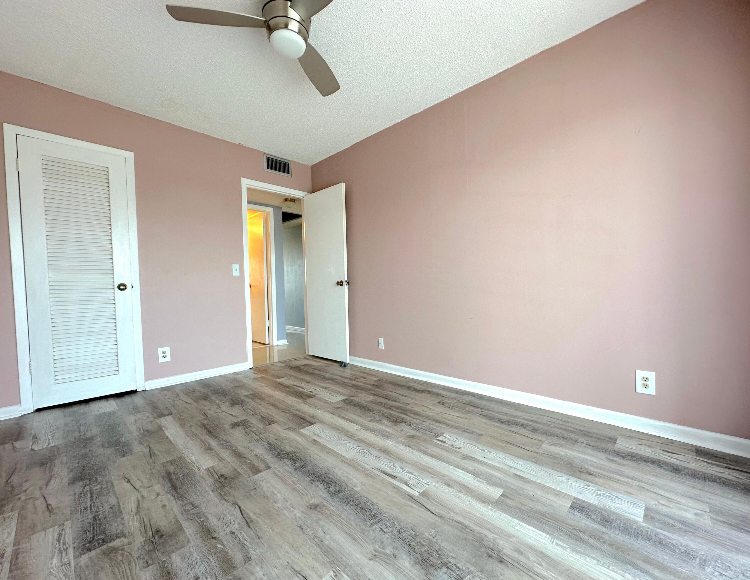 117 Preston F Boca Raton, FL 33434 - Photo 10 of 30 Bedroom 2