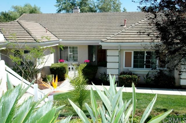 1836 Palomares Road Fallbrook, CA 92028 - Photo 1 of 1 There is a good reason we call these Birds of Paradise...