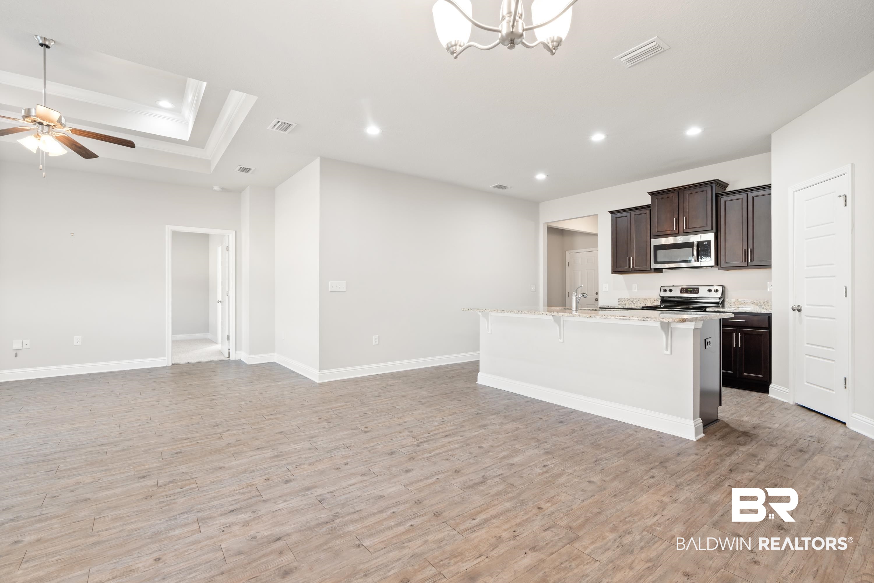 7825 Barrington Lane Daphne, AL 36526 - Photo 8 of 33