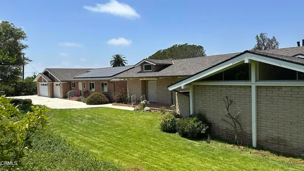 $2,375,000 | 569 Valley Vista Drive, Camarillo, CA 93010