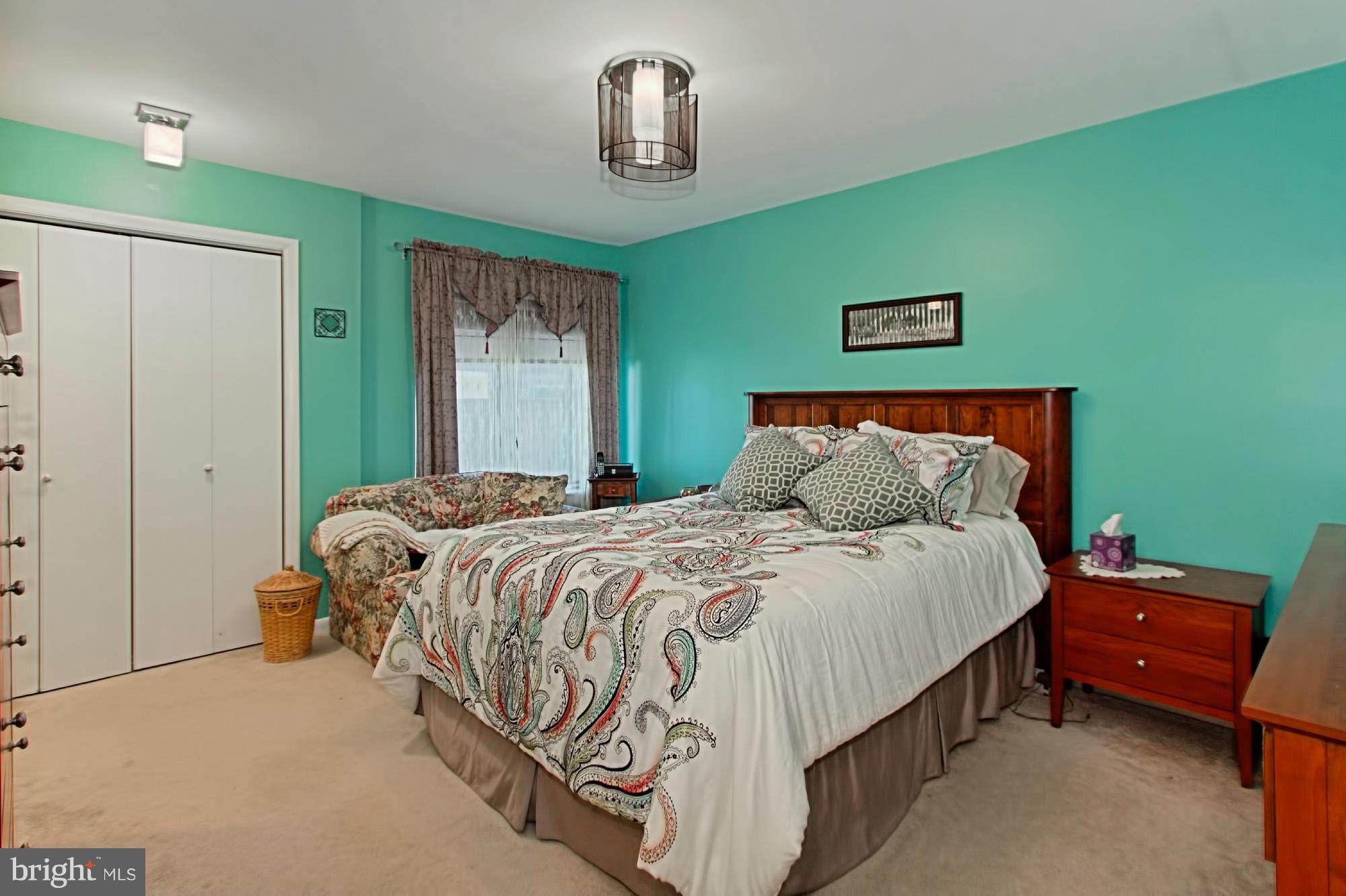 8714 Center Road Springfield, VA 22152 - Photo 11 of 29 Bedroom (Master)