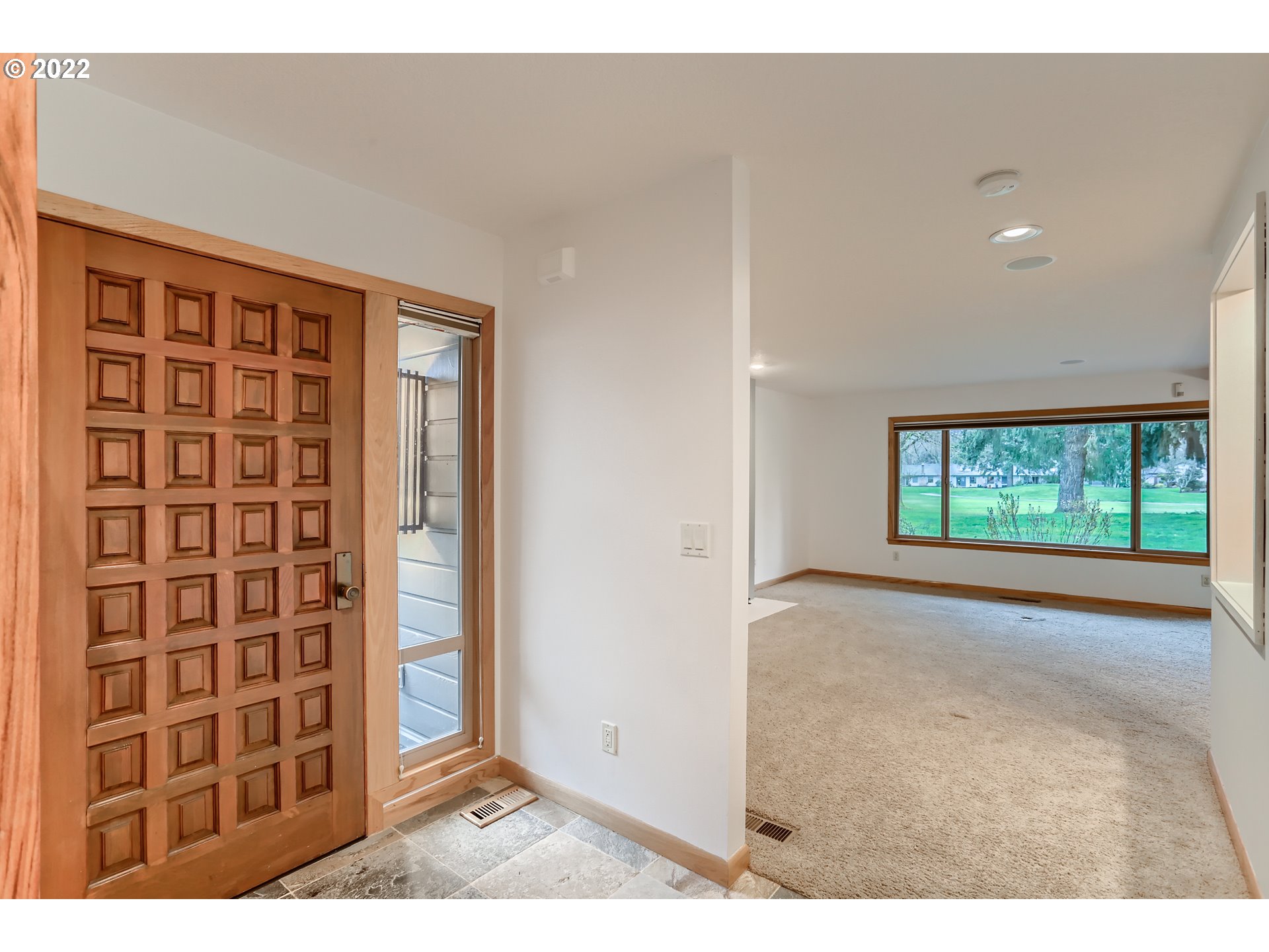 32175 Southwest Boones Bend Road Wilsonville, OR 97070 - Photo 4 of 32 Gallery Image 4