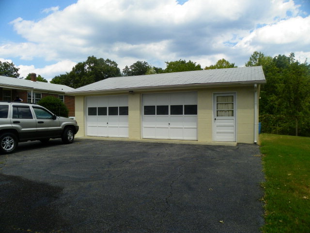 3400 The Great Road Fieldale, VA 24089 - Photo 4 of 14 2 Bay Garage