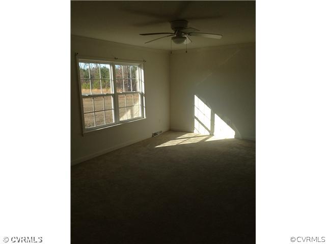 28318 Butler Branch Road Petersburg, VA 23805 - Photo 4 of 7 Gallery Image 4