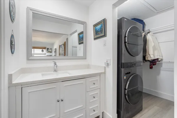 $225,000 | 1022 Circle Drive, Unit A, Delray Beach, FL 33445
