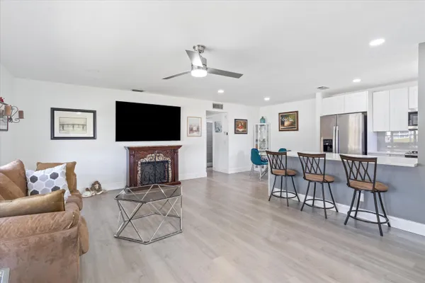 $225,000 | 1022 Circle Drive, Unit A, Delray Beach, FL 33445