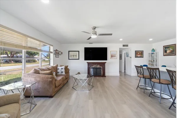 $225,000 | 1022 Circle Drive, Unit A, Delray Beach, FL 33445