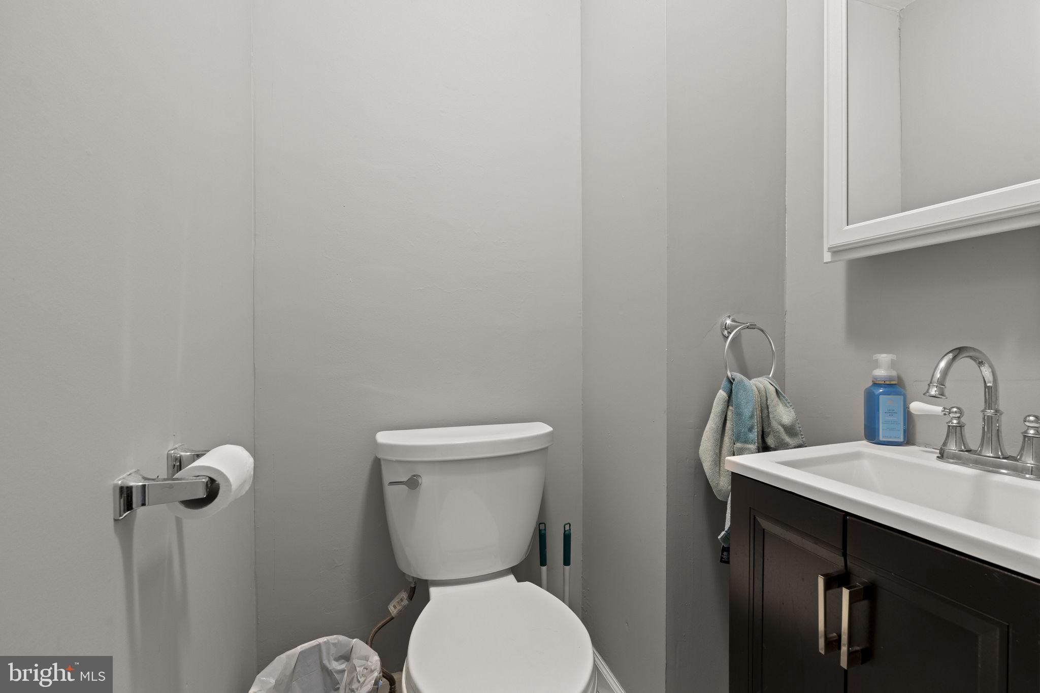 723 South 58th Street Philadelphia, PA 19143 - Photo 5 of 29