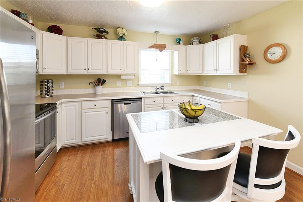 112 Meadowview Road Mocksville, NC 27028 - Photo 11 of 22 Gallery Image 11