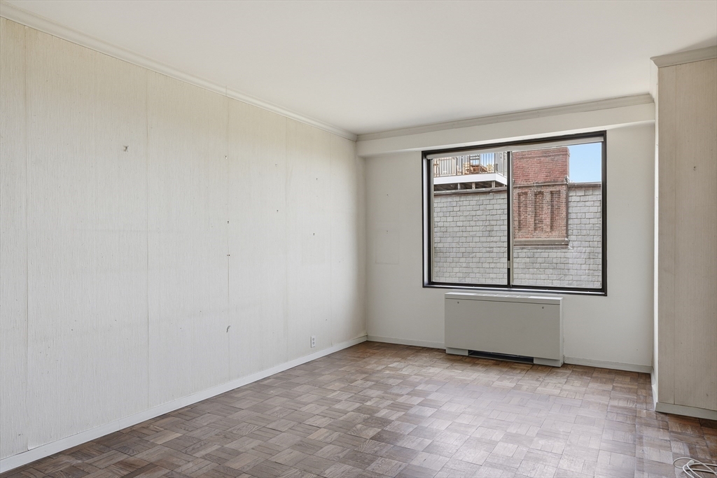 180 Beacon Street, Unit 8DE Boston, MA 02116 - Photo 22 of 31