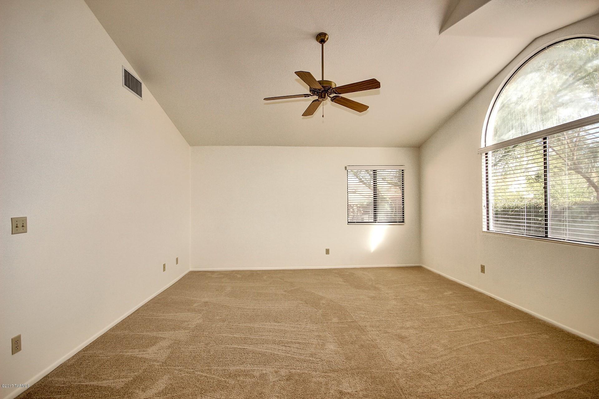 39 Marble Canyon Road Oro Valley, AZ 85755 - Photo 14 of 28