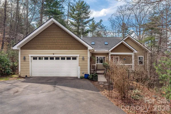 $710,000 | 3 Pathwood Lane, Weaverville, NC 28787