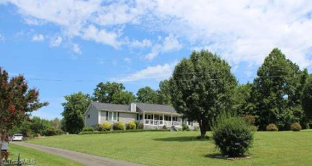 330 Old Lowgap Road Mount Airy, NC 27030 - Photo 4 of 19 Gallery Image 4