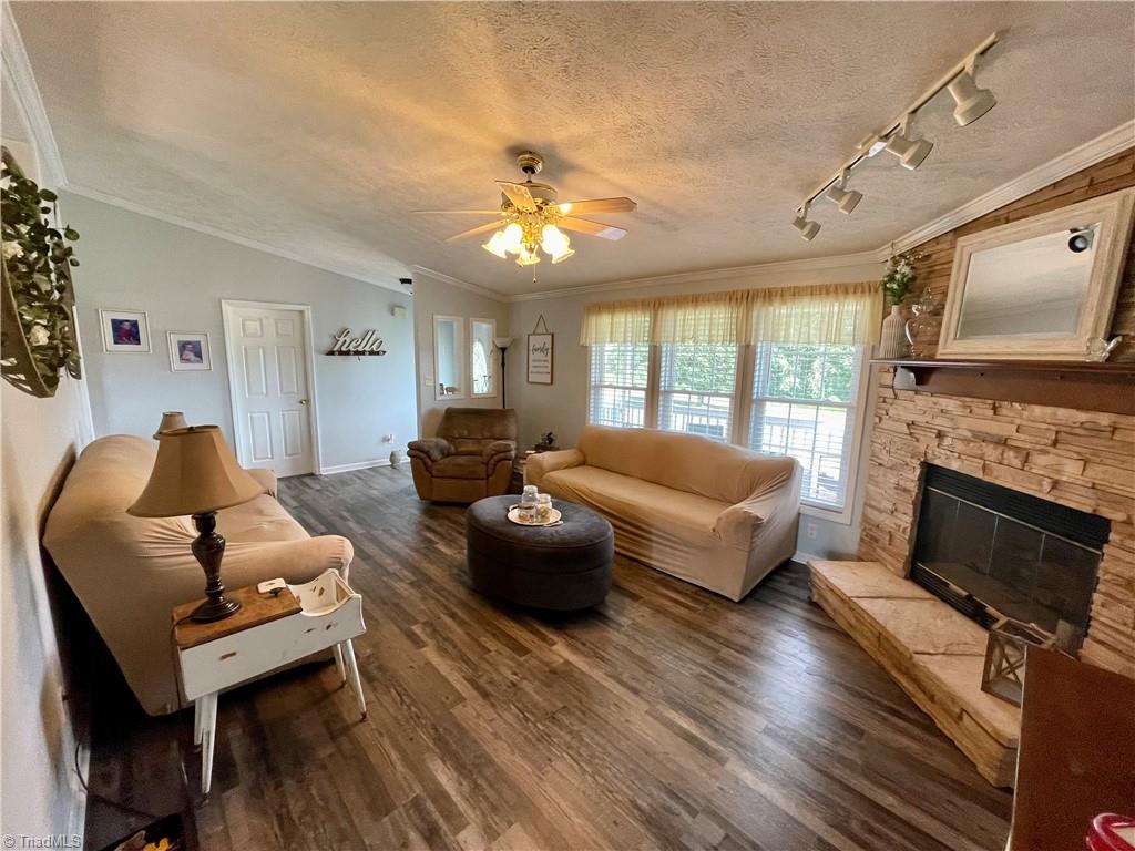 330 Old Lowgap Road Mount Airy, NC 27030 - Photo 5 of 19 Gallery Image 5
