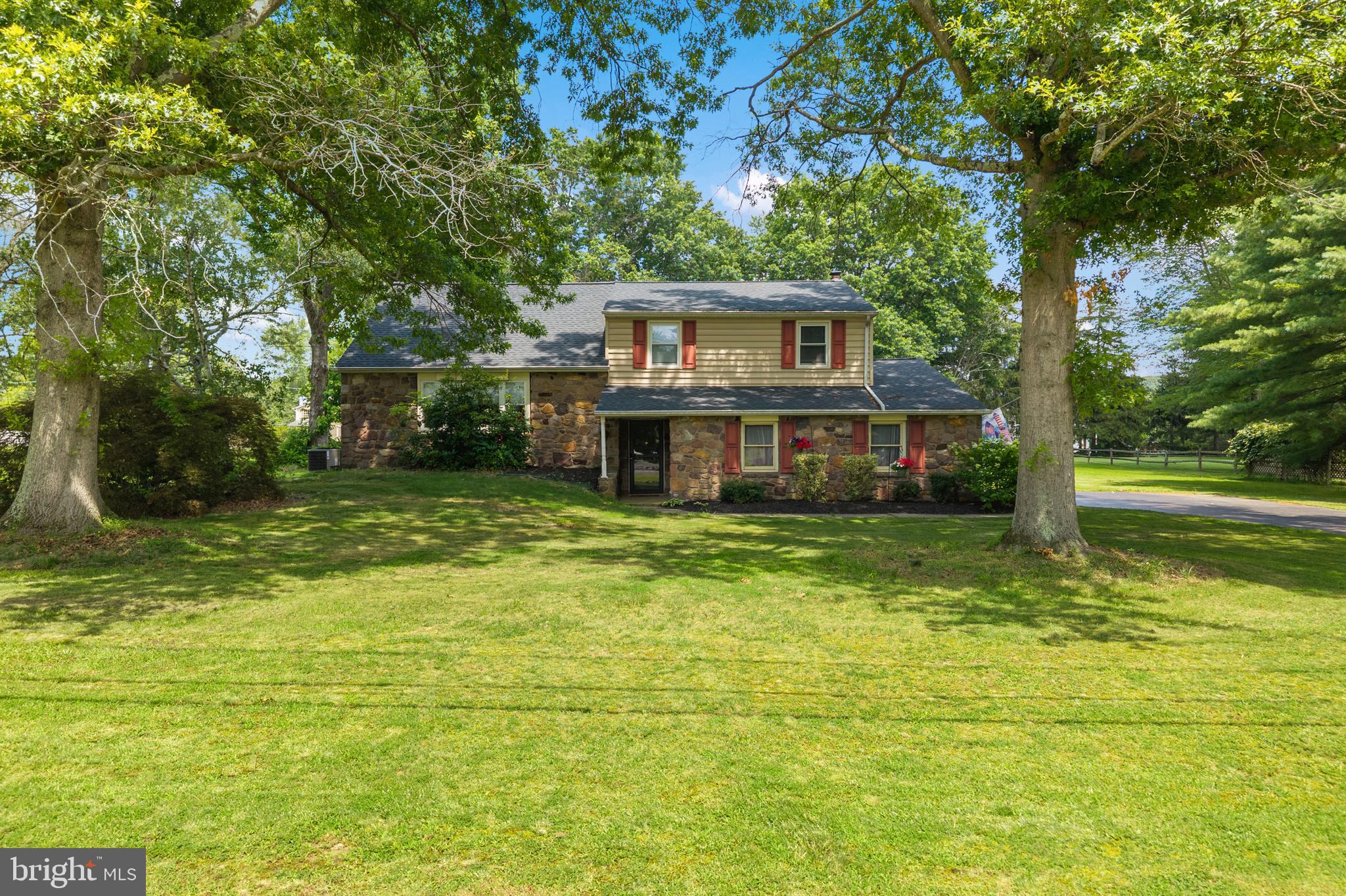33 Squirrel Road Doylestown, PA 18901 - Photo 1 of 34